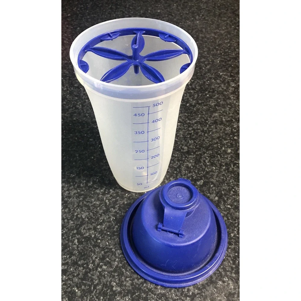 Tupperware Quick Shake #844 Clear w/Blue Lid, Shake & Pour~2 Cup~